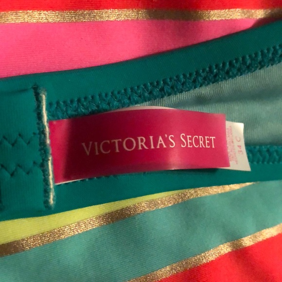 🌈 🤩HOST PIC! 🌈 ⭐️ Victoria’s Secret Bikini - Picture 7 of 7